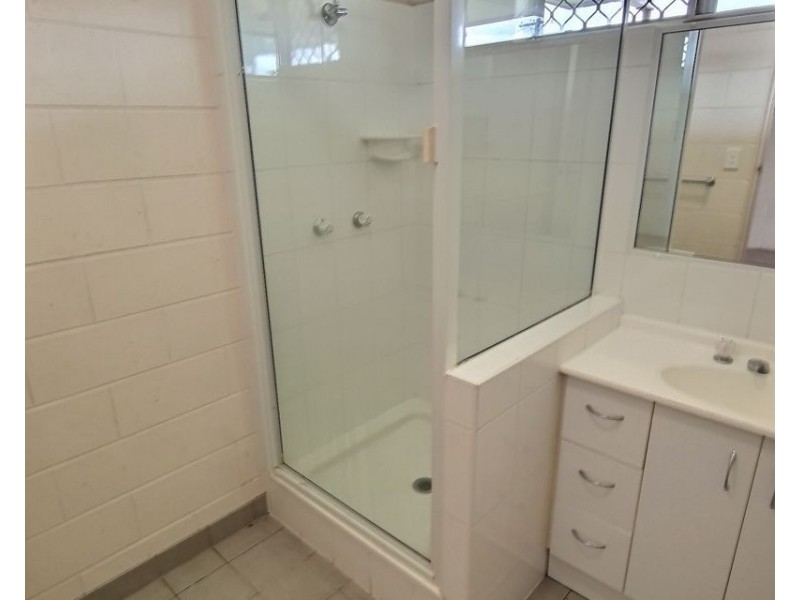 2/22 Campbell Street, Clinton QLD 4680