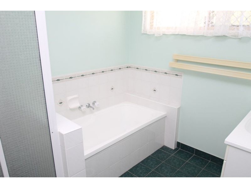 41 Oxley Drive, South Gladstone QLD 4680