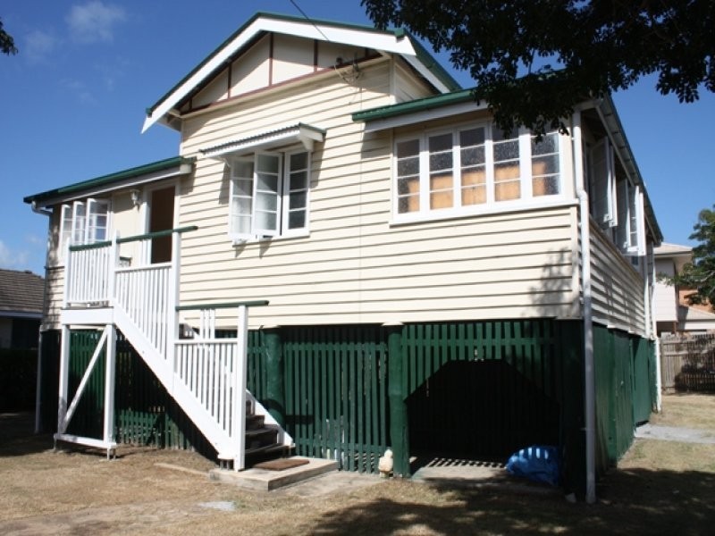 26 Boles Street, West Gladstone QLD 4680