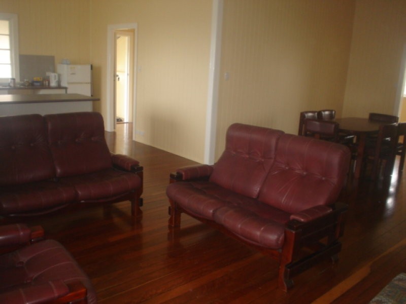 26 Boles Street, West Gladstone QLD 4680