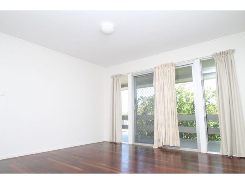 4 Twin Street, Sun Valley QLD 4680