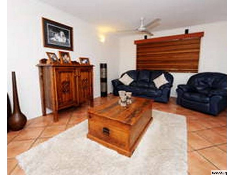 21 Saturn Crescent, Telina QLD 4680
