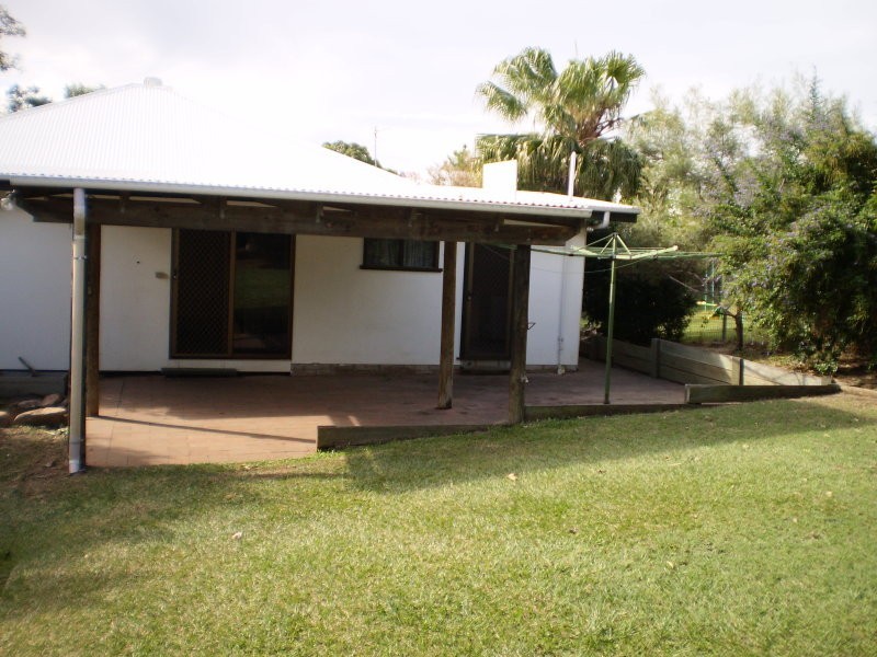 13 Glegg Street, West Gladstone QLD 4680