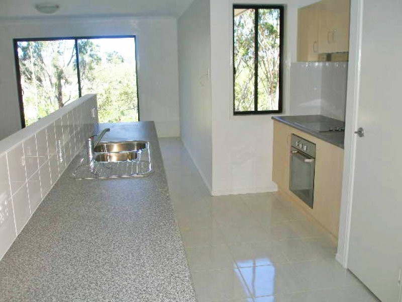 6 Biarri Street, Glen Eden QLD 4680