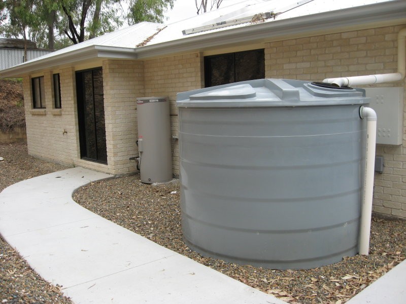 6 Biarri Street, Glen Eden QLD 4680