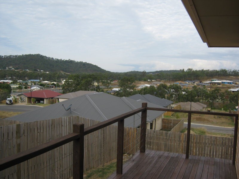33 Koowin Drive, Kirkwood QLD 4680