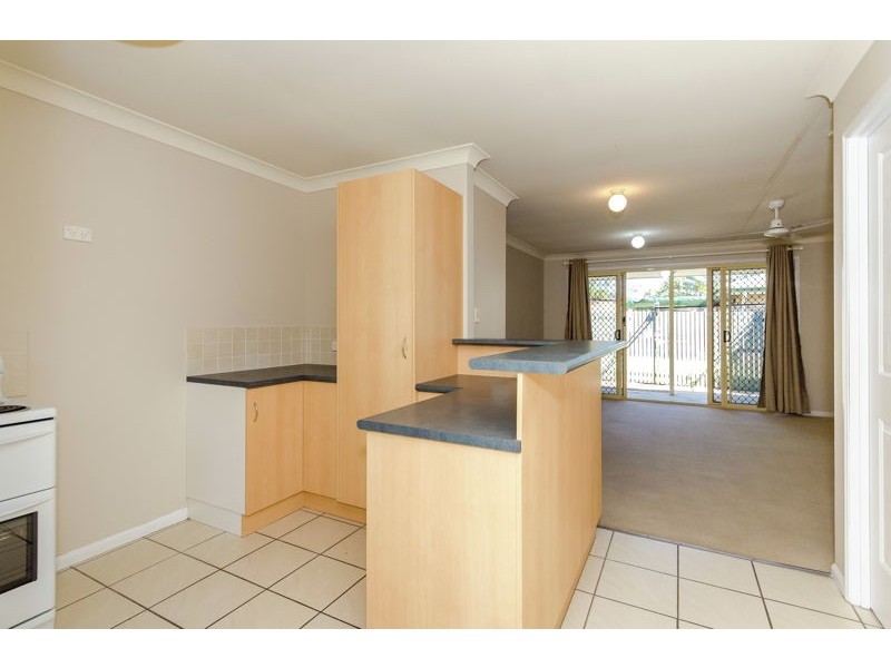 2/23 Shaw Street, New Auckland QLD 4680