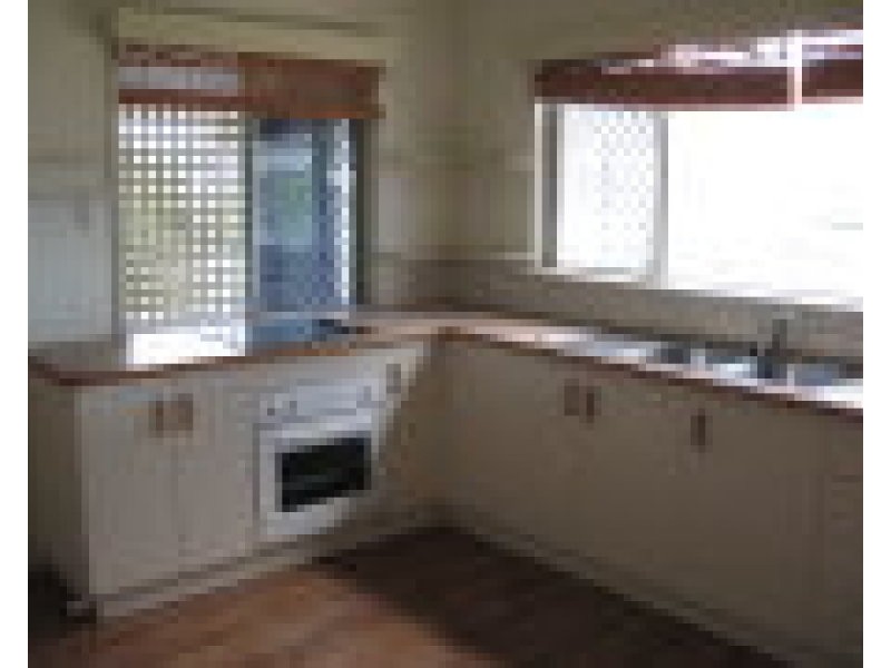 2 Lord Street, Gladstone QLD 4680