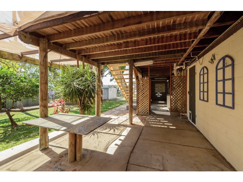 15 Campbell Street, Clinton QLD 4680