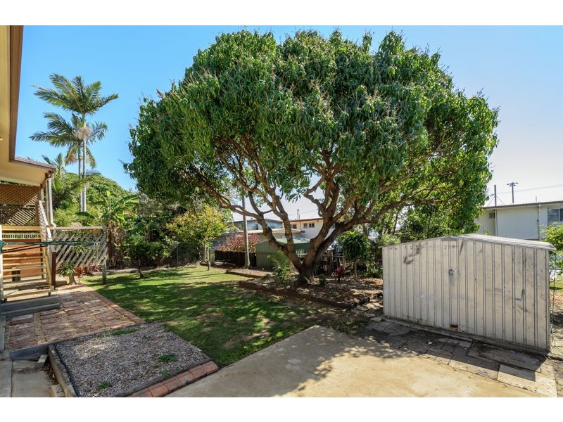 15 Campbell Street, Clinton QLD 4680