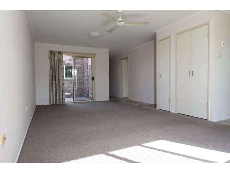6A Kerry Court, New Auckland QLD 4680