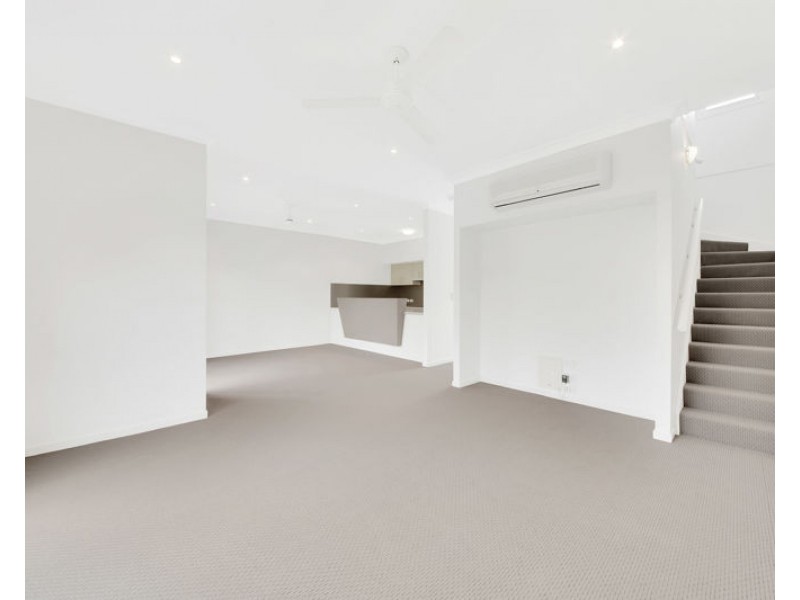 13/10 Nothling Street, New Auckland QLD 4680