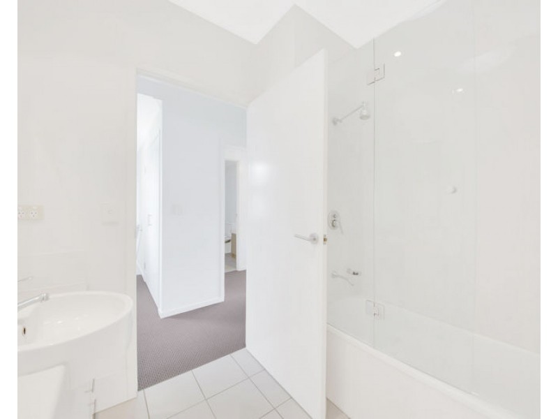 13/10 Nothling Street, New Auckland QLD 4680