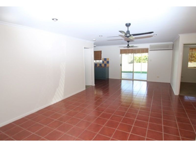 8 Cavella Drive, Glen Eden QLD 4680
