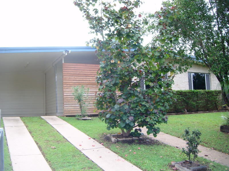 15 Anderson Street, Clinton QLD 4680