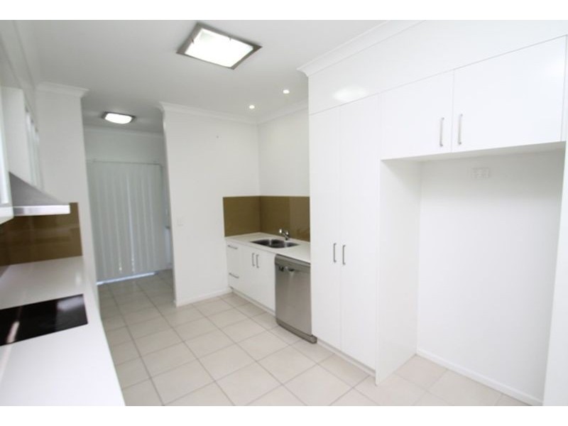 180 J Hickey Avenue, Clinton QLD 4680