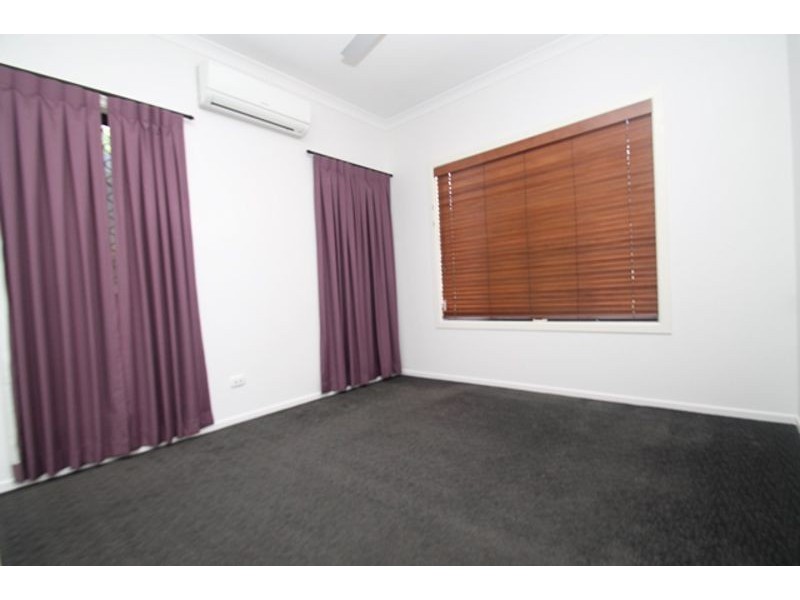 180 J Hickey Avenue, Clinton QLD 4680