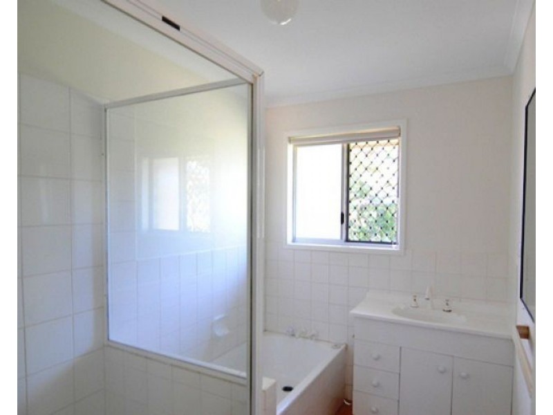 30 Jupiter Street, Telina QLD 4680