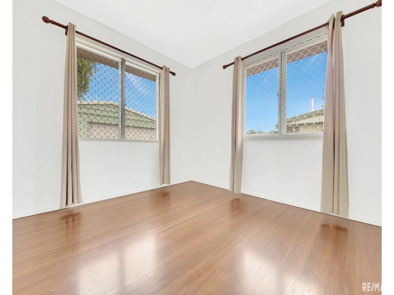 12 Golding Street, Barney Point QLD 4680