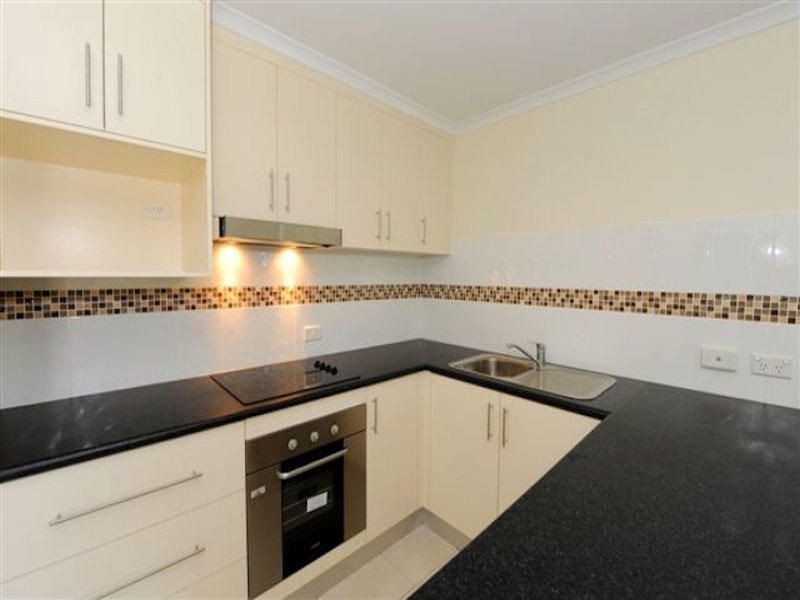 3/30 Short Street, South Gladstone QLD 4680