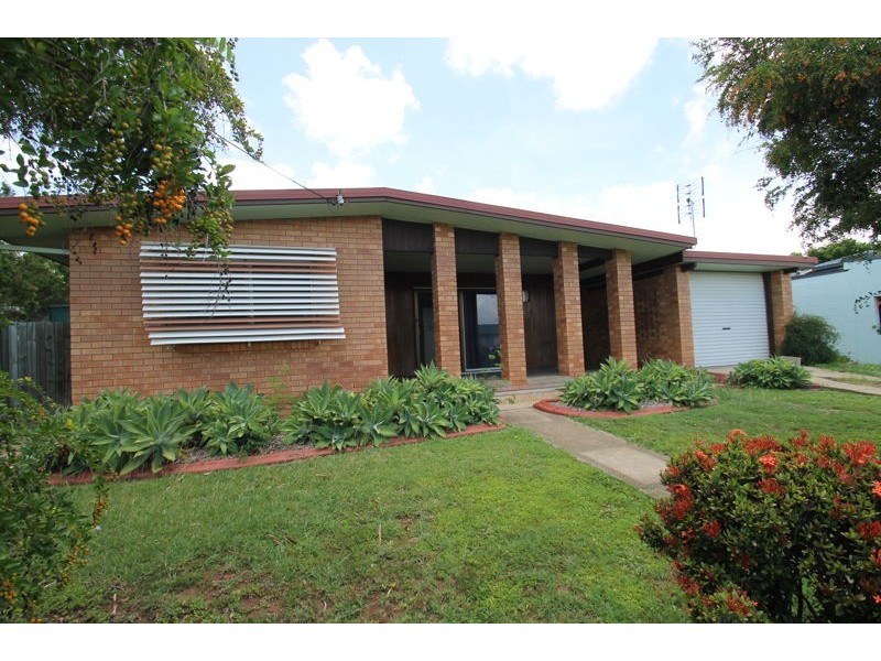 31 Cockatoo Drive, New Auckland QLD 4680