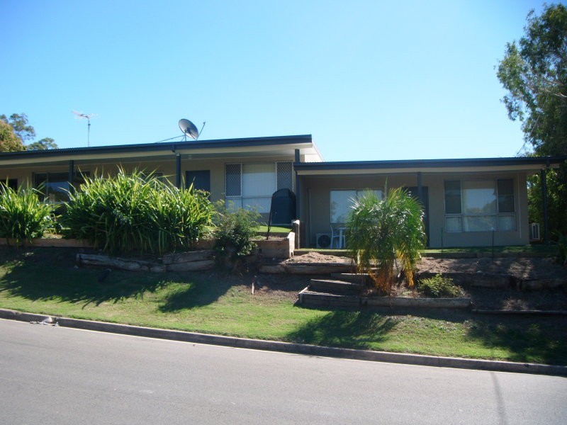 2/30 Short Street, South Gladstone QLD 4680