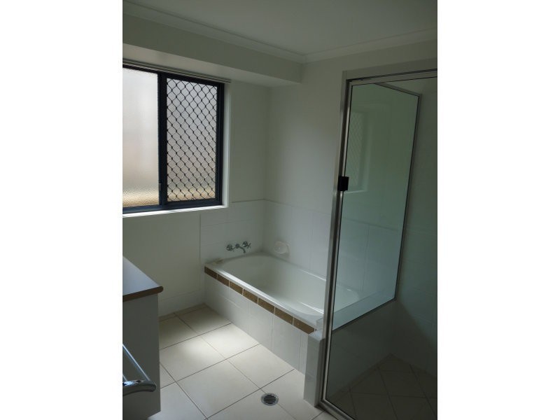 128 Dixon Drive, Telina QLD 4680