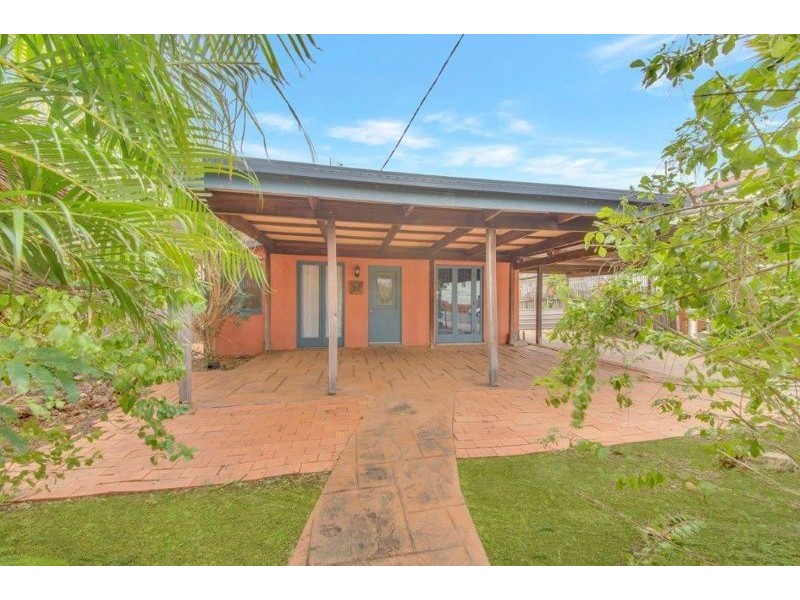 6 Glenlyon Street, Gladstone QLD 4680