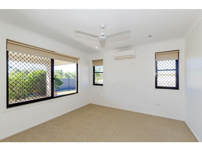 5 Spence Court, Kirkwood QLD 4680