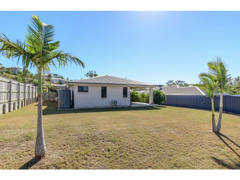 5 Spence Court, Kirkwood QLD 4680