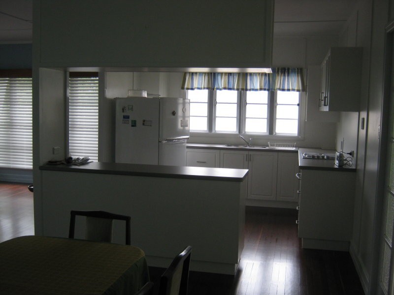 27 Sutton Street, Barney Point QLD 4680