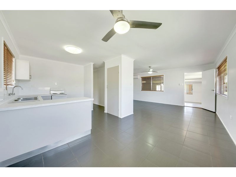 19 Sandpiper Avenue, New Auckland QLD 4680