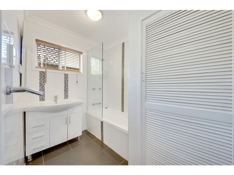 19 Sandpiper Avenue, New Auckland QLD 4680