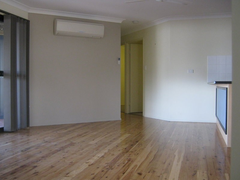 4 Ouston Place, South Gladstone QLD 4680