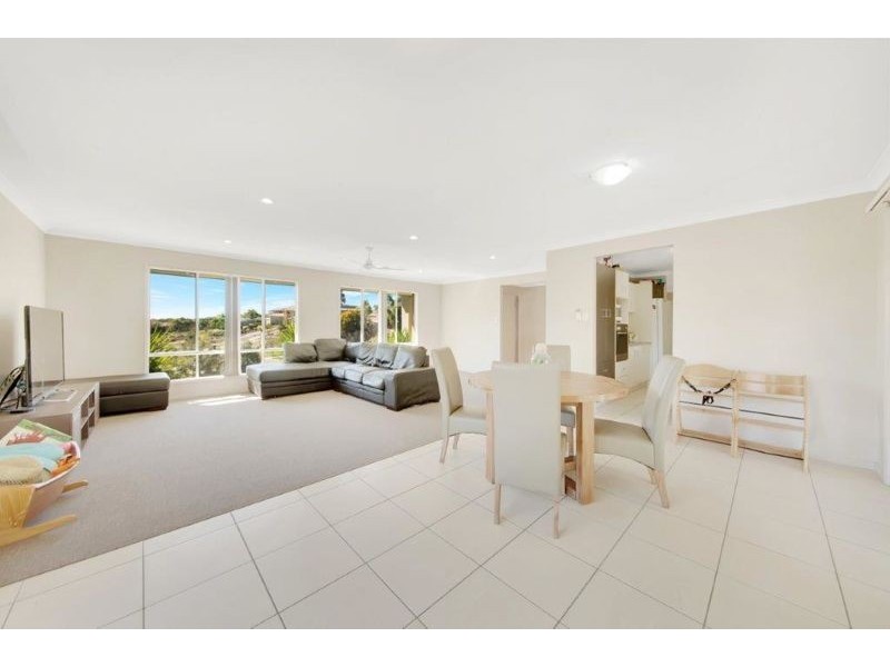 21 Lingwoodock Place, Glen Eden QLD 4680