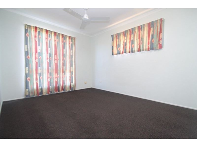 6 Kerry Court, New Auckland QLD 4680