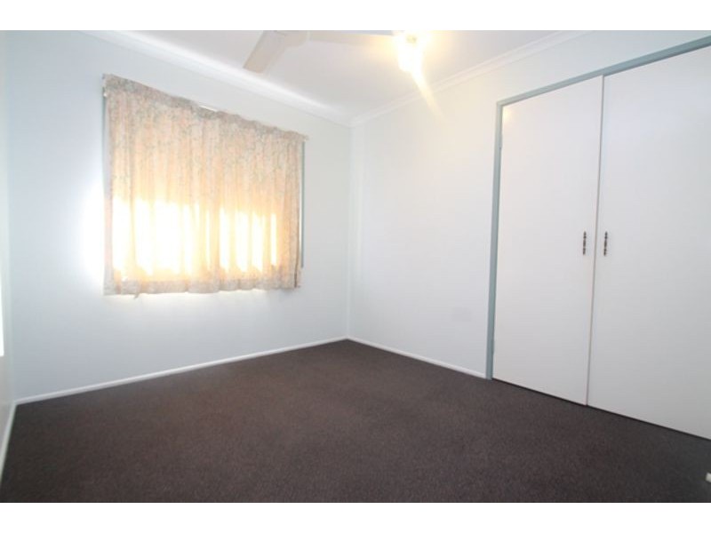 6 Kerry Court, New Auckland QLD 4680