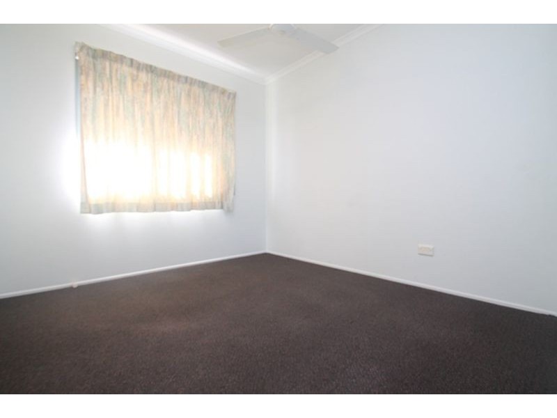 6 Kerry Court, New Auckland QLD 4680