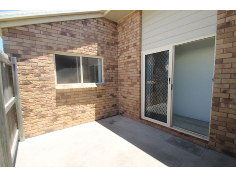 6 Kerry Court, New Auckland QLD 4680