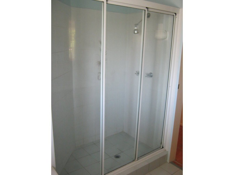 1 Birmingham Close, Telina QLD 4680