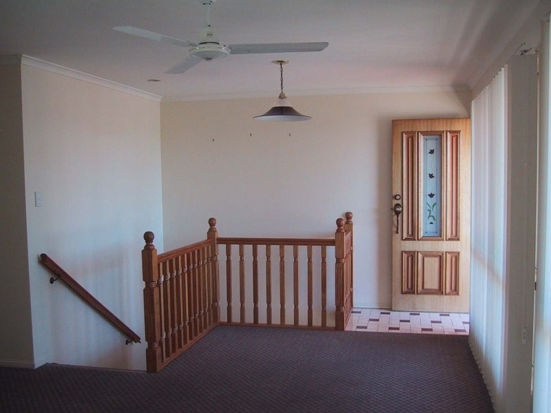 2/12 Kent Street, West Gladstone QLD 4680