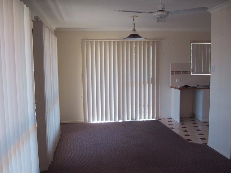 2/12 Kent Street, West Gladstone QLD 4680