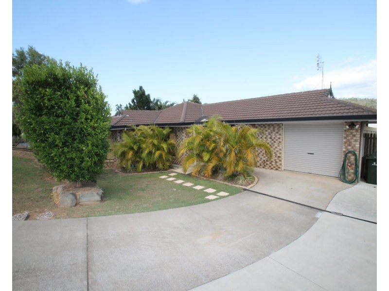 5 Montrose Place, New Auckland QLD 4680