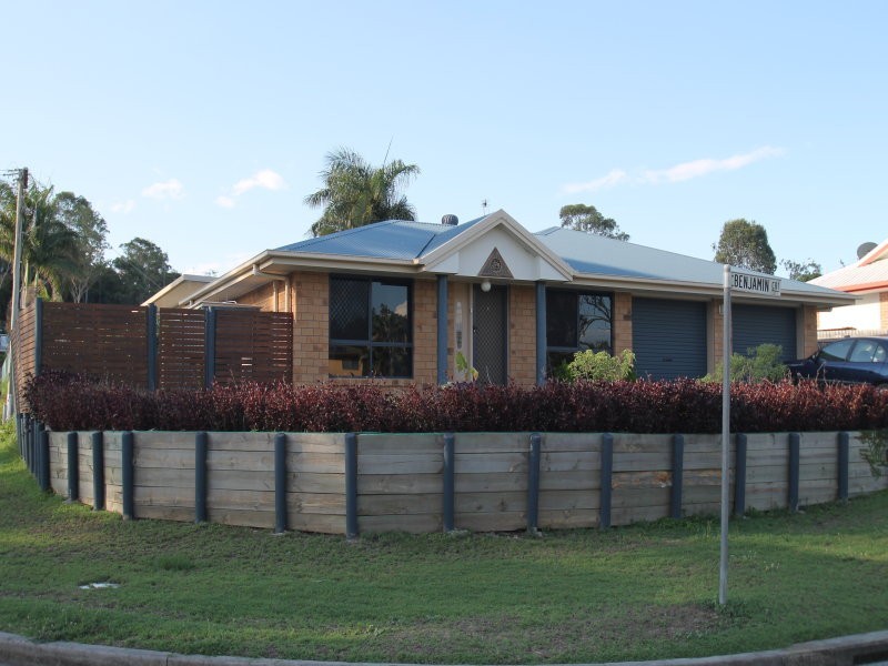 1 Benjamin Court, Glen Eden QLD 4680