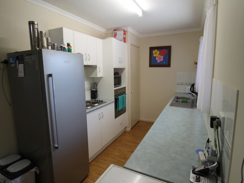 1 Benjamin Court, Glen Eden QLD 4680