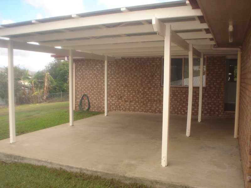 11 Ben Lexcen Court, Clinton QLD 4680