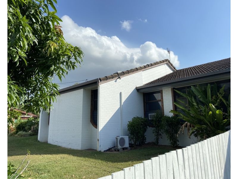 1 Bingera Close, Clinton QLD 4680