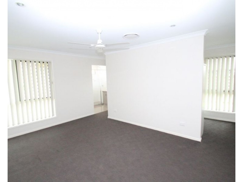 61 Koowin Drive, Kirkwood QLD 4680