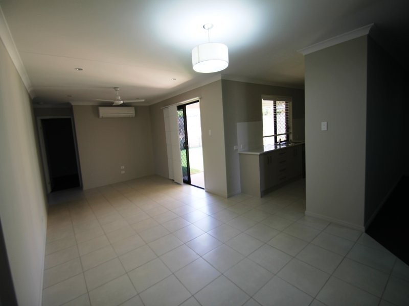 5 Gumnut Place, Kirkwood QLD 4680