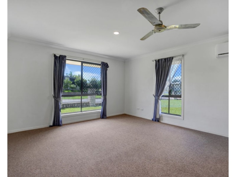102 Sharyn Drive, New Auckland QLD 4680